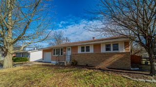 1633 Kuhn Drive, Schererville, IN 46375