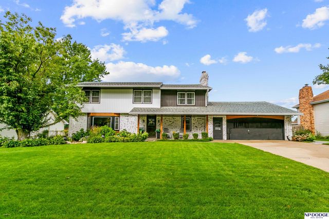 836 S 131 Avenue, Omaha, NE 68154