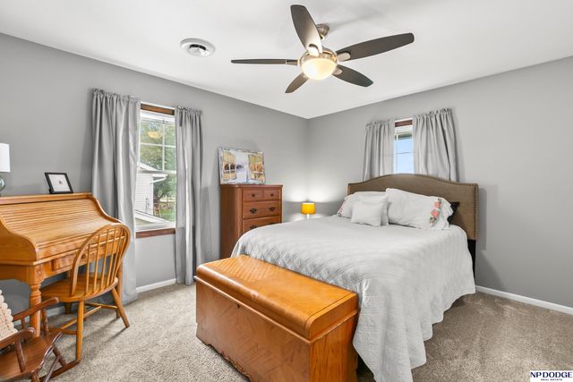 836 S 131 Avenue, Omaha, NE 68154