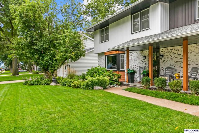 836 S 131 Avenue, Omaha, NE 68154