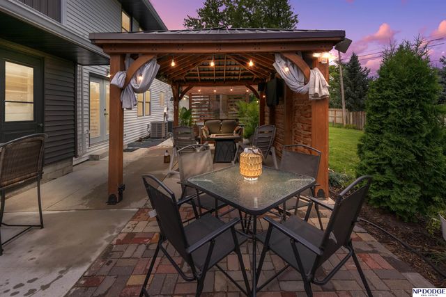 836 S 131 Avenue, Omaha, NE 68154