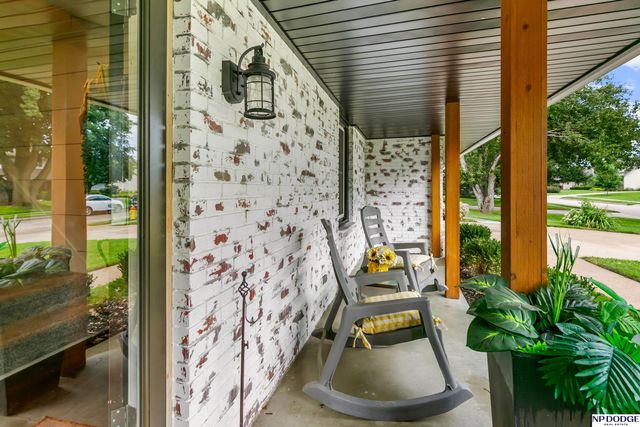 836 S 131 Avenue, Omaha, NE 68154