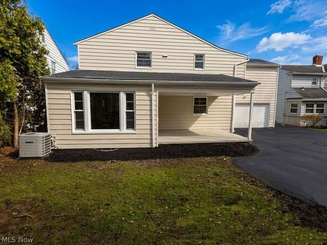 2060 Langerdale Road, South Euclid, OH 44121