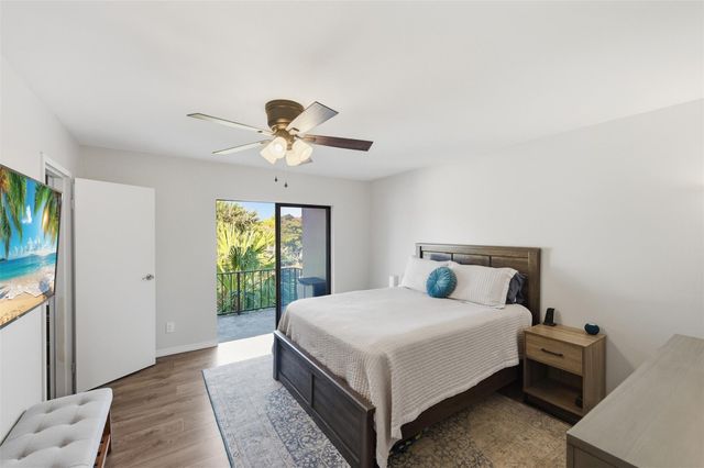 301 N Pine Island Road 217, Plantation, FL 33324