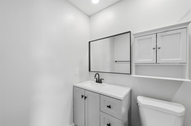 301 N Pine Island Road 217, Plantation, FL 33324