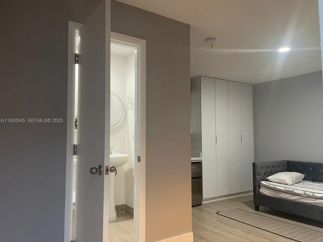 11401 Taft St 2, Pembroke Pines, FL 33026