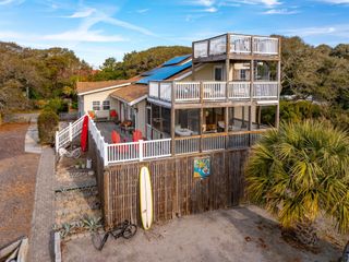 904 E Arctic Avenue, Folly Beach, SC 29439