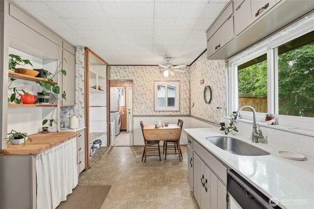 514 S 60th Street, Tacoma, WA 98408