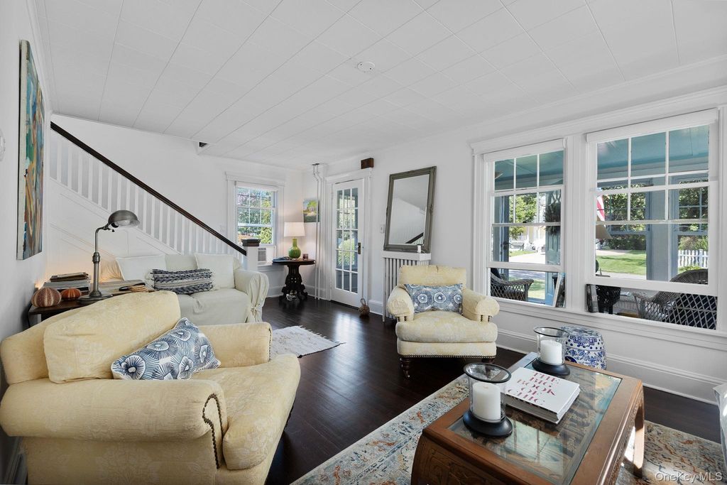 16 Robbins Avenue, Amityville, NY 11701 — photo 5
