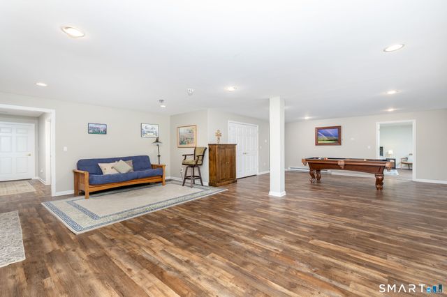 19 Cherry Hills Circle 19, Bloomfield, CT 06002