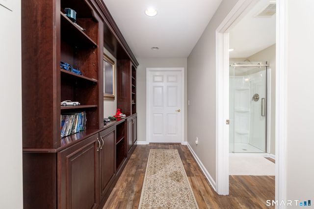 19 Cherry Hills Circle 19, Bloomfield, CT 06002
