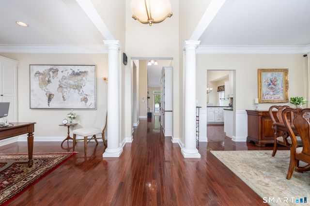 19 Cherry Hills Circle 19, Bloomfield, CT 06002