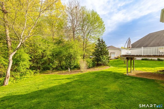 19 Cherry Hills Circle 19, Bloomfield, CT 06002