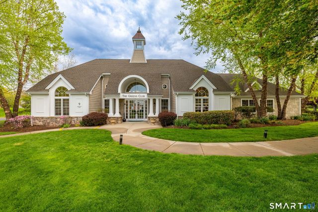 19 Cherry Hills Circle 19, Bloomfield, CT 06002