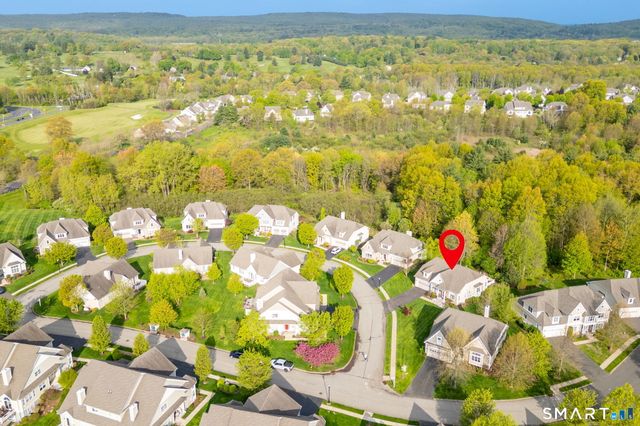 19 Cherry Hills Circle 19, Bloomfield, CT 06002