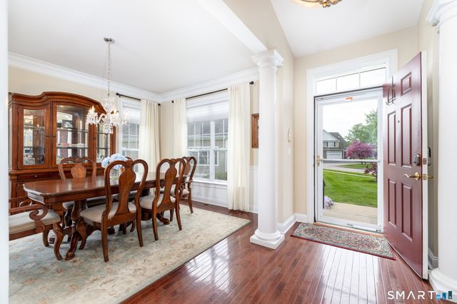 19 Cherry Hills Circle 19, Bloomfield, CT 06002