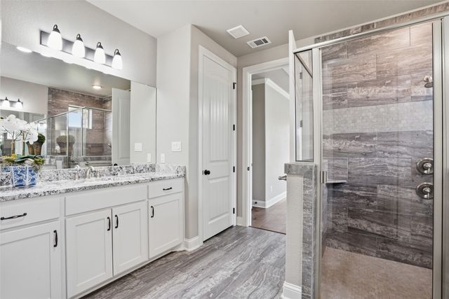 4918 Centre Court, Granbury, TX 76049