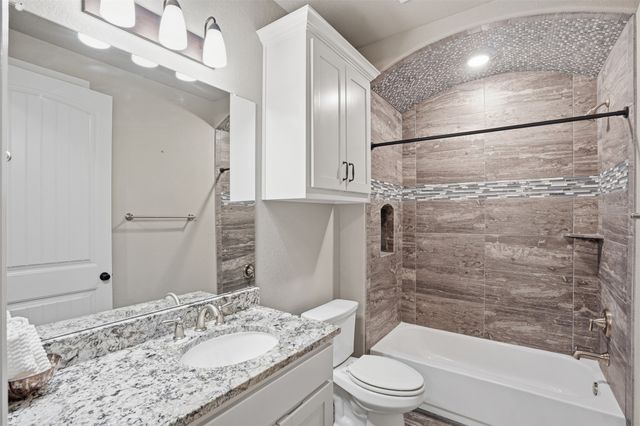 4918 Centre Court, Granbury, TX 76049