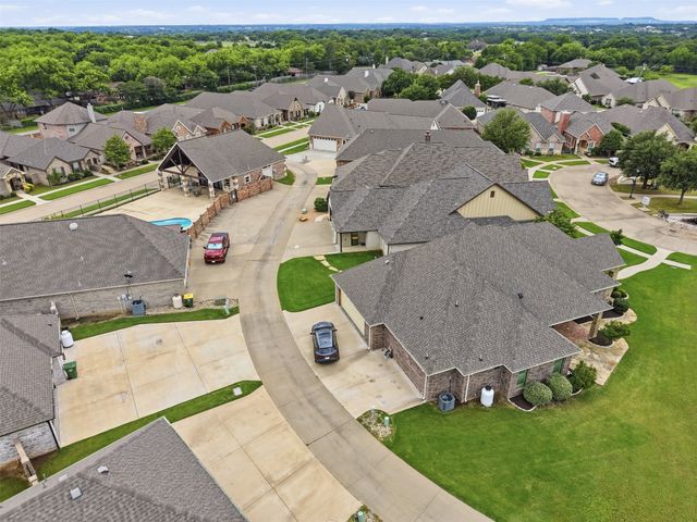 4918 Centre Court, Granbury, TX 76049