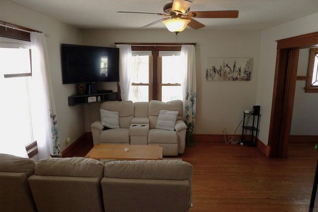 509 3rd Avenue, Charles City, IA 50616