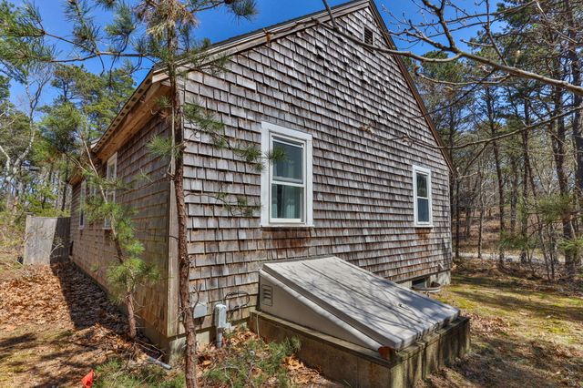 25 Whitman Lane, Wellfleet, MA 02667