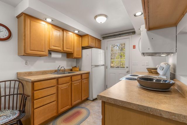 25 Whitman Lane, Wellfleet, MA 02667
