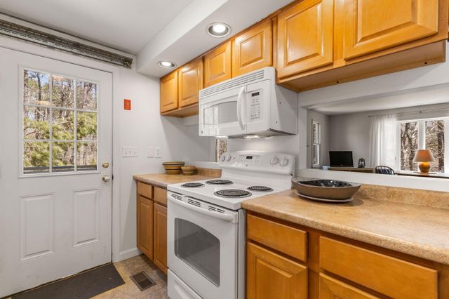 25 Whitman Lane, Wellfleet, MA 02667