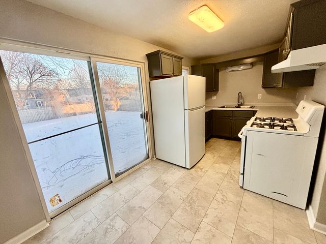 206 Hosmer Street, Loves Park, IL 61111