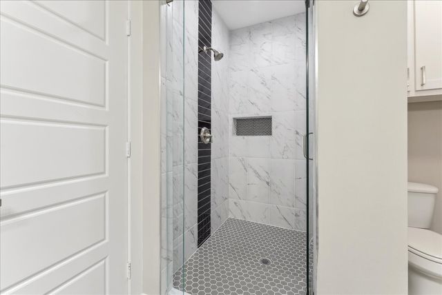 2811 Harston Street, Dallas, TX 75212