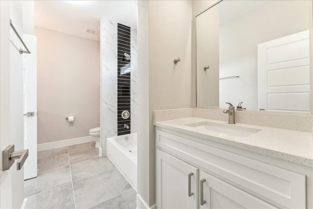 2811 Harston Street, Dallas, TX 75212