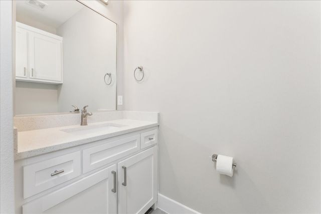 2811 Harston Street, Dallas, TX 75212