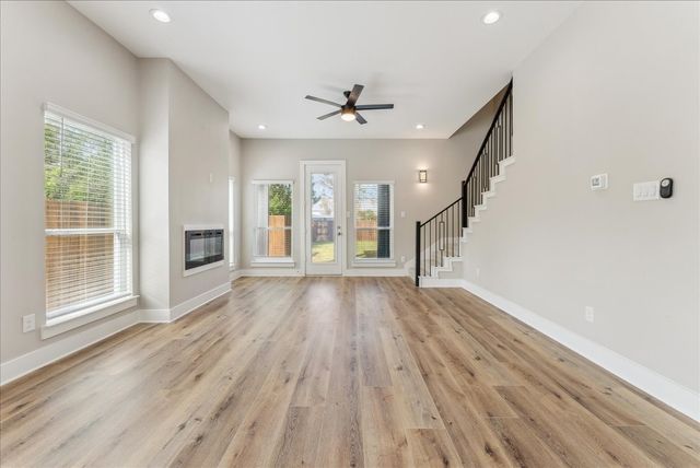 2811 Harston Street, Dallas, TX 75212