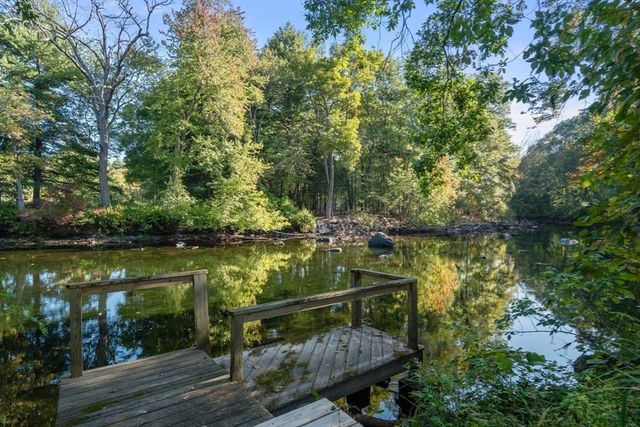 1 Mill Street, Dover, MA 02030