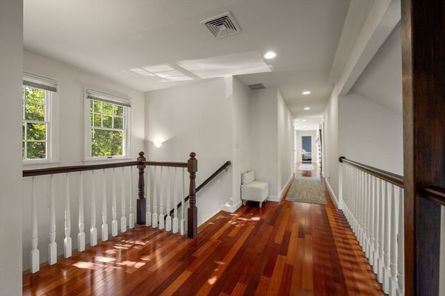 1 Mill Street, Dover, MA 02030