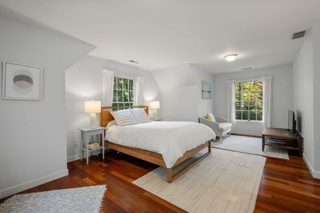 1 Mill Street, Dover, MA 02030