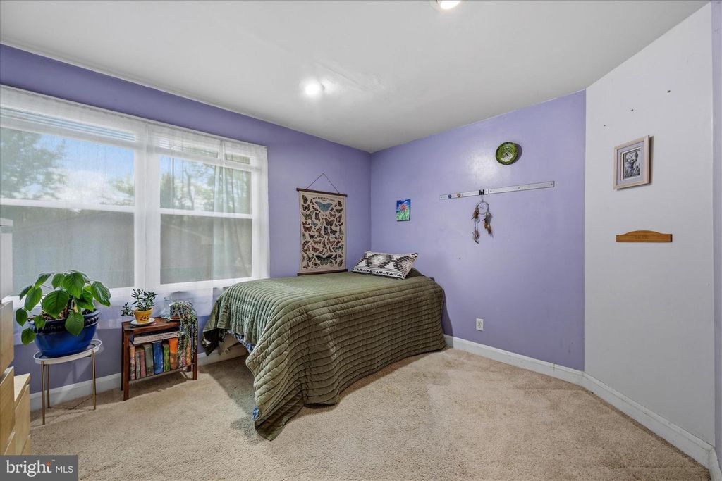 Image 15 of property listing at 10913 SUMMIT AVE, Woodstock, MD 21163