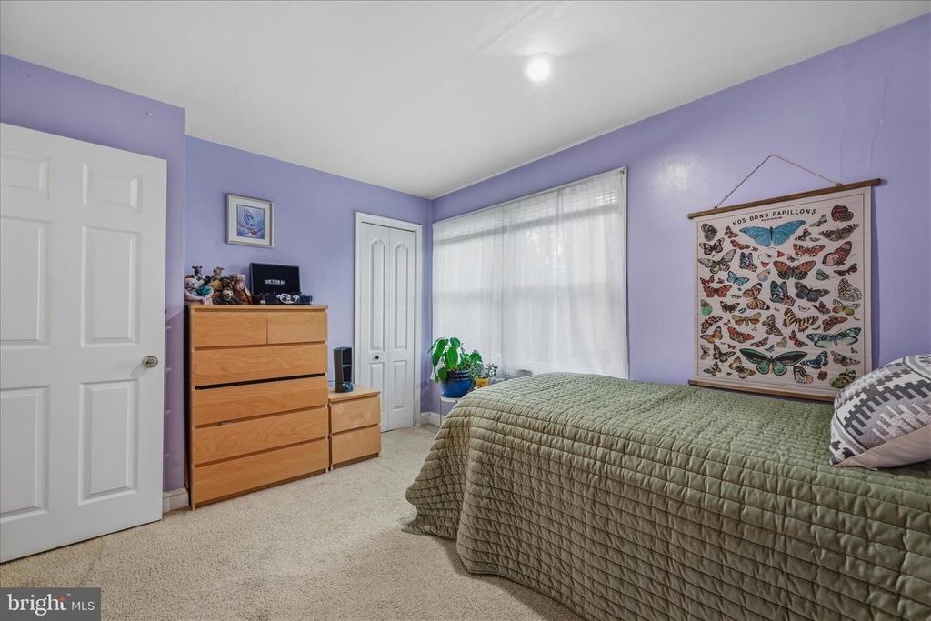 Image 16 of property listing at 10913 SUMMIT AVE, Woodstock, MD 21163