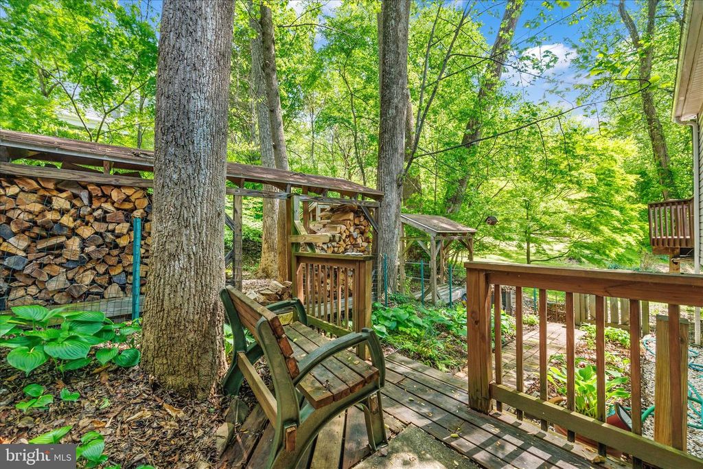 Image 37 of property listing at 10913 SUMMIT AVE, Woodstock, MD 21163