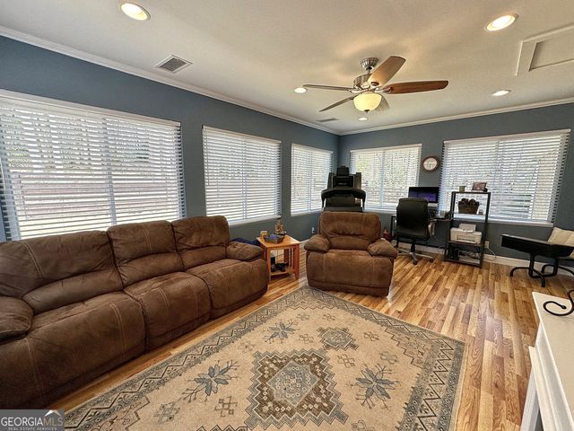 201 Willowcrest Way, Lagrange, GA 30240