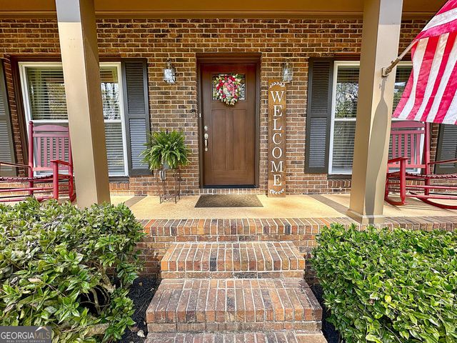 201 Willowcrest Way, Lagrange, GA 30240