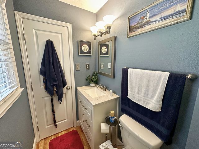 201 Willowcrest Way, Lagrange, GA 30240