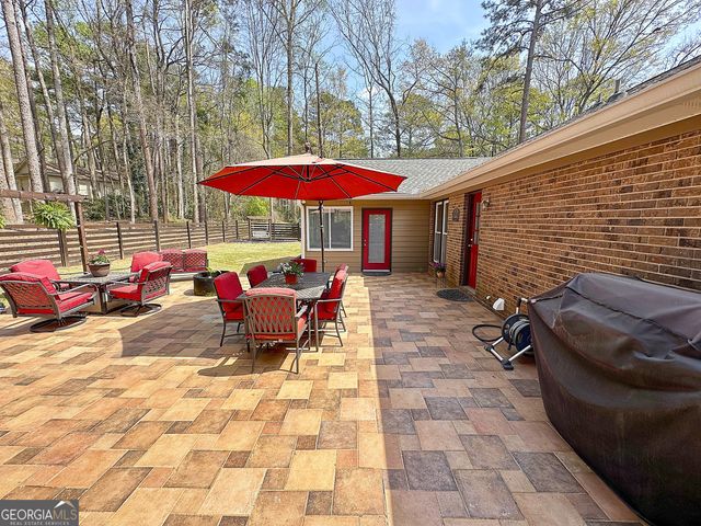 201 Willowcrest Way, Lagrange, GA 30240