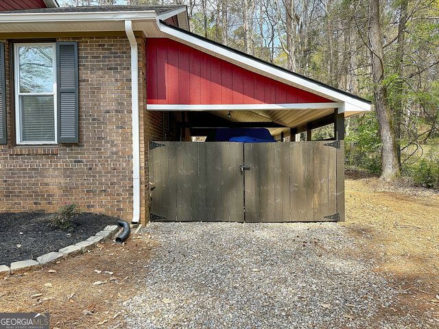 201 Willowcrest Way, Lagrange, GA 30240