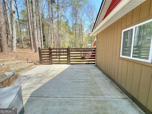 201 Willowcrest Way, Lagrange, GA 30240