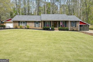 201 Willowcrest Way, Lagrange, GA 30240