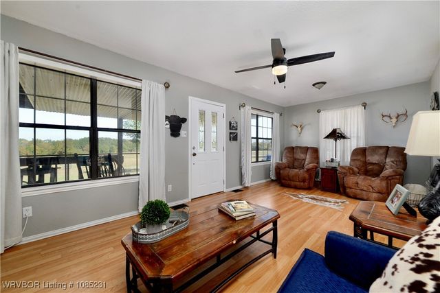 475495 E 1130 Road, Muldrow, OK 74948