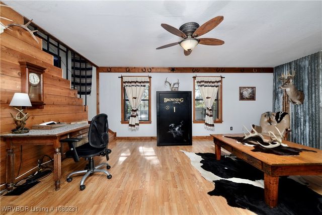 475495 E 1130 Road, Muldrow, OK 74948