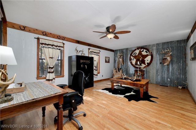 475495 E 1130 Road, Muldrow, OK 74948