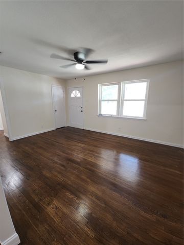 722 22nd Street, Grand Prairie, TX 75050