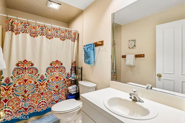 1307 W Union Lane A4, Manasquan, NJ 08736